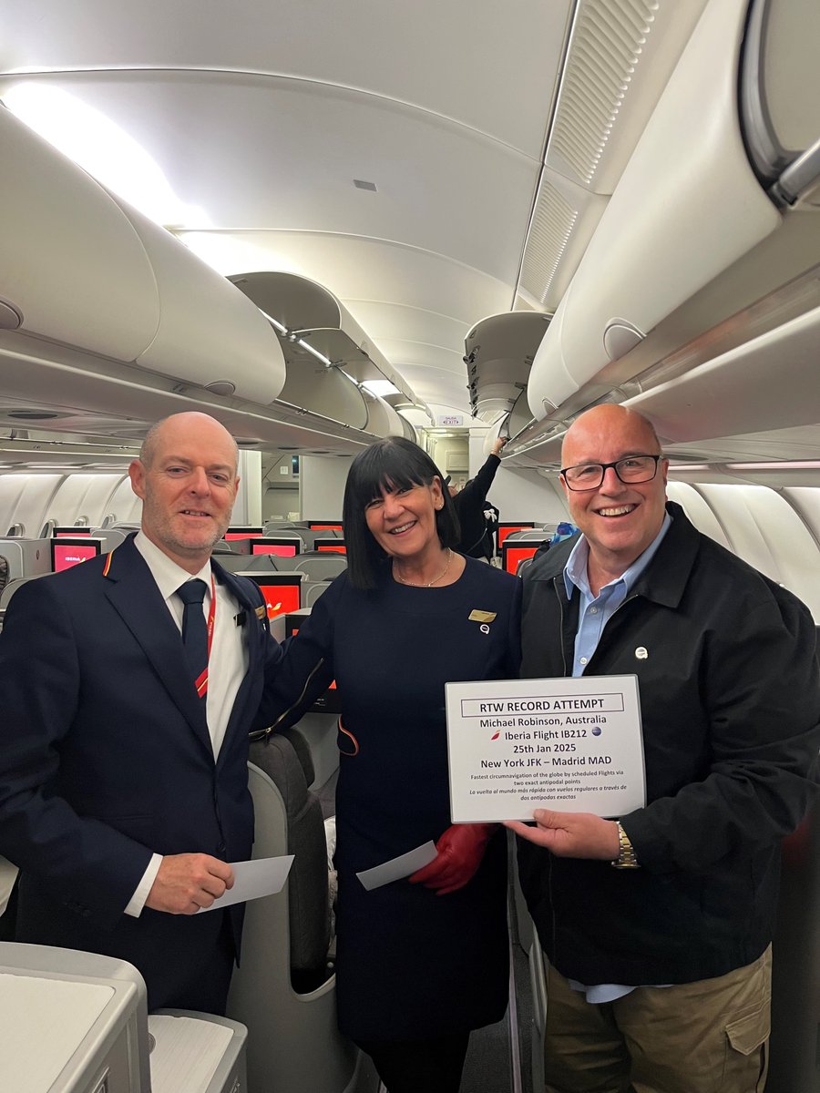 Mike Robinson accomplished the fastest round the world journey through exact antipodal points in 58 hours 8 minutes🌏travelling on Qatar Airways, Qantas and Iberia! More: shorturl.at/8jZXZ  “I’m so proud to be a Guinness World Record holder, thanks to oneworld," he said✈️