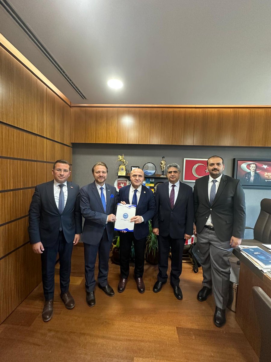 TBMM Plan ve Bütçe Komisyonu üyesi İYİ Parti Samsun Milletvekili Sn.Erhan USTA ( <a href="/55erhanusta/">Dr. Erhan Usta</a>  )ziyaret edilerek TBMM bilgi ve talep notumuz iletilmiştir. İlgi, alâka ve misafirperverlikleri için teşekkür ederiz.

#SosyalGüvenlikDenetmenleri