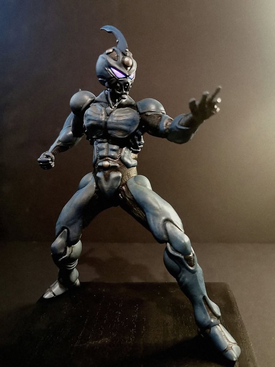 ガイバー：ダークヒーロー ガイバーゾアノイド 1/3 フィギュア シネマ