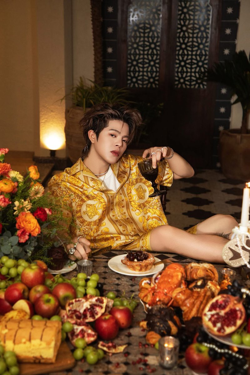 hanhcao517's tweet photo. Tuổi mới thật hạnh phúc,thật vững tin nhé chàng trai của chị 
#ChucMungSinhNhatRHYDER 
#ChucMungSinhNhatQuangAnh
 #loveyouRHYDER 
#QuangAnhRHYDER 
#FlashYeuCauQuangAnh 
#ViCauXungDangRHYDER https://t.co/IU2juUW2Lz