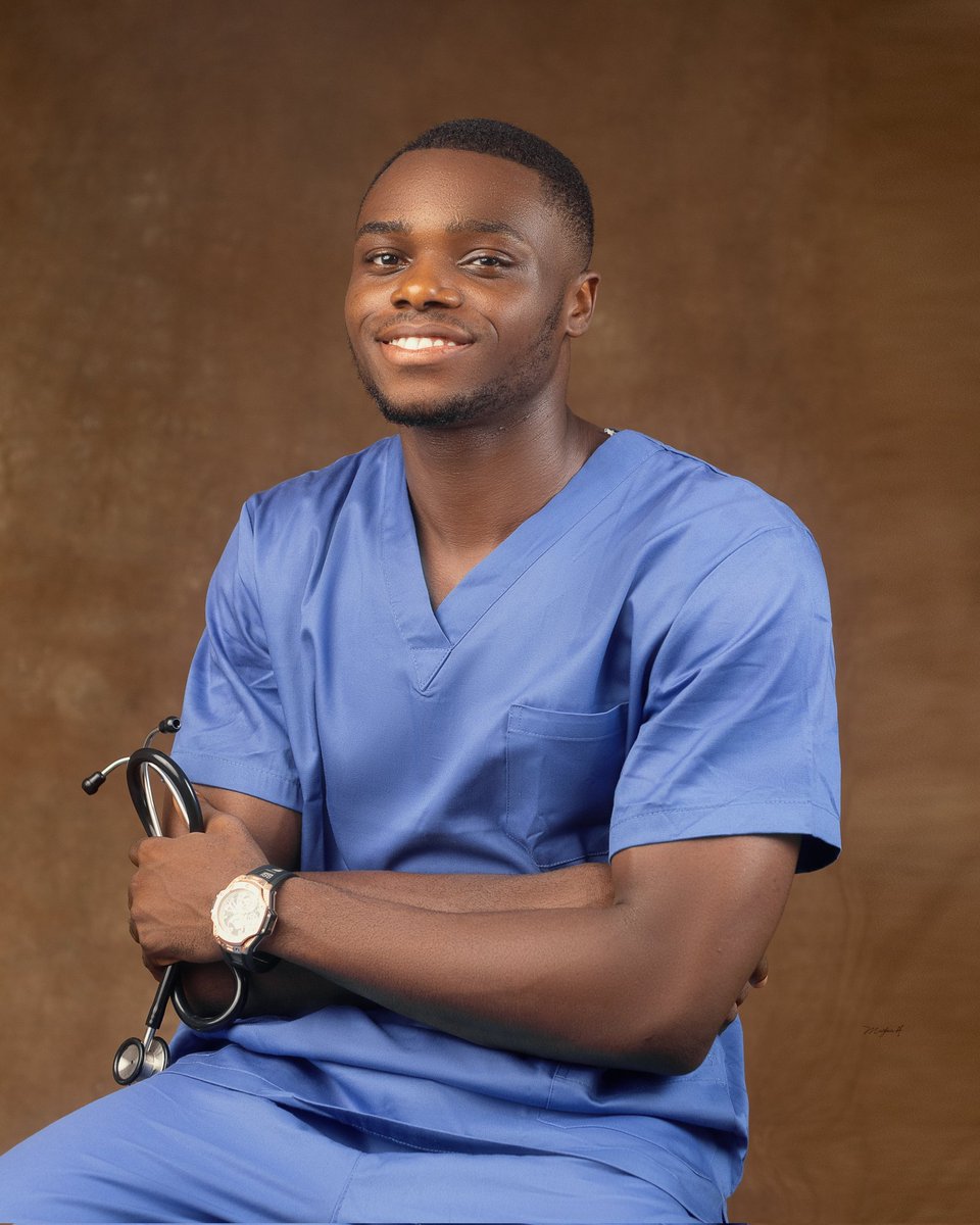 EmmaAnyachor's tweet photo. I took the Physician's Oath on Saturday, 15th March, 2025.....Dreams do come true, but with hardwork and perseverance. In the last slide are the pillars of my success, my motivation always and forever.

Thank you Jesus for this win🙏🏾🙏🏾 https://t.co/CeACAyufbT