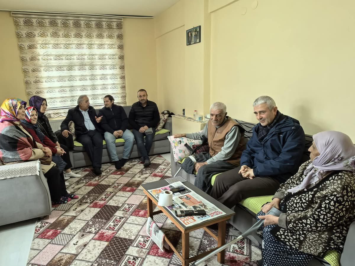 📌SULTAN ORHAN MAHALLESİ

Mahalle Başkanımız Emre Malkoç ,Meclis üyemiz ve yönetimimizle birlikte; Mahalle sakinlerinden Selahattin Ravanlıoğlu’nu rahatsızlığından dolayı ziyaret ederek geçmiş olsun dileklerimizi ilettik. 

#AkPartiGebzeSahada
#RKM