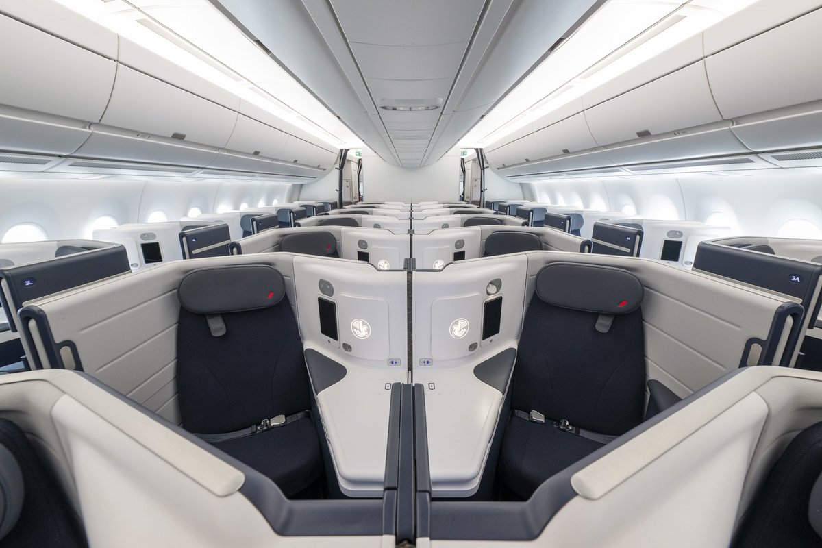 🎉 We are delighted to announce that OPERA® WB has been shortlisted for Cabin Design in The International Yacht &amp; Aviation Awards.

Designed exclusively for Air France by Design Investment, it is a daily source of pride to bring this high-end design to life ☀️

©Air France