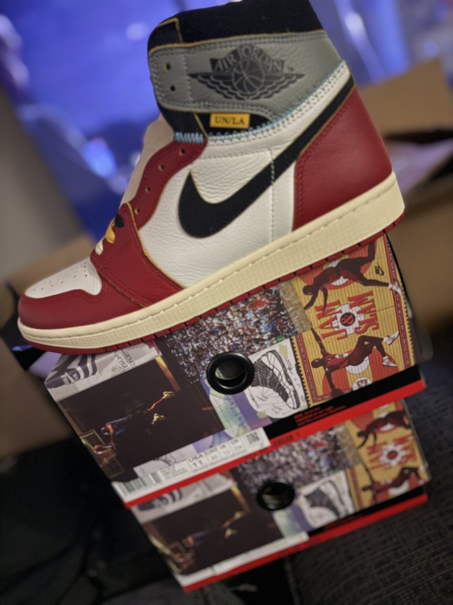 volcom1984's tweet photo. @SneakerNews https://t.co/m5phzzuWFT