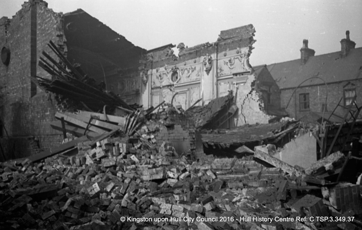 NPTHull's tweet image. 1/2 On this day in 1941, the National Picture Theatre was partly destroyed by a bomb during one of Hull's worst aid raids of WW2. Luckily, none of the 150 people inside  were killed or seriously injured, but in the nearby streets, many lives were lost, even inside the shelters.