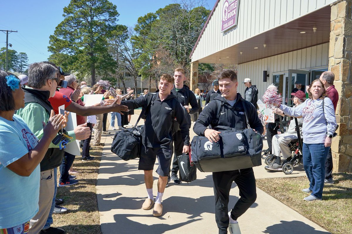 LittleRockWRES's tweet photo. The journey begins.

2025 NCAA Championships 🔜

#LittleRocksTeam | #ROCKedUp https://t.co/ALCXPjmRse