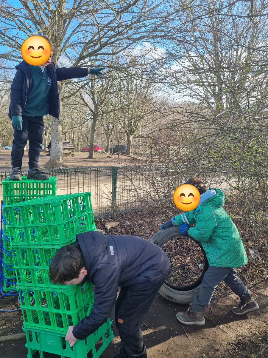CultsSchool's tweet photo. P3s explored how to take risks safely and how communication with their peers aided their success. #TeamCPS #outdoorlearning #teamwork #beingsafe https://t.co/5QZCE4l494