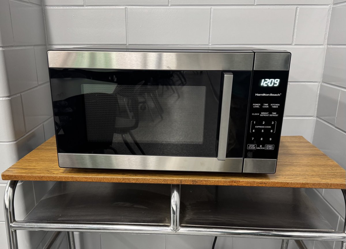 One of 6 new microwaves were purchased by the SCHS Student Council for our cafeteria! They are always providing for the students of SCHS and are greatly appreciated!❤️💚❤️💚❤️💚