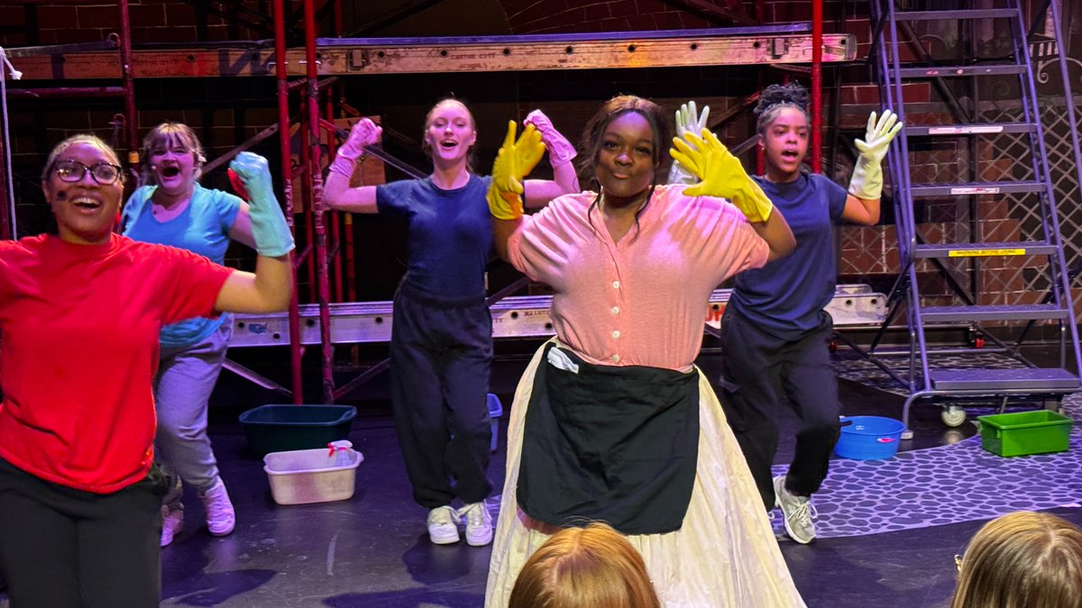Don't miss the #CTE Canton McKinley production of "Working" at the Downtown Campus' Black Box Theatre! Special promotion for Thursday's show only.
ENTER PROMO CODE:
DramaPups for 50% off student tickets!
bit.ly/43QLi60