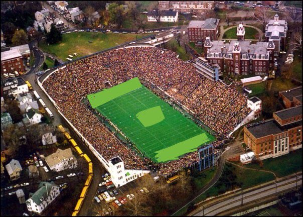 TheGBCoach's tweet photo. What College Football program called this stadium home from 1924-1979 https://t.co/ZoKA4n6AYF