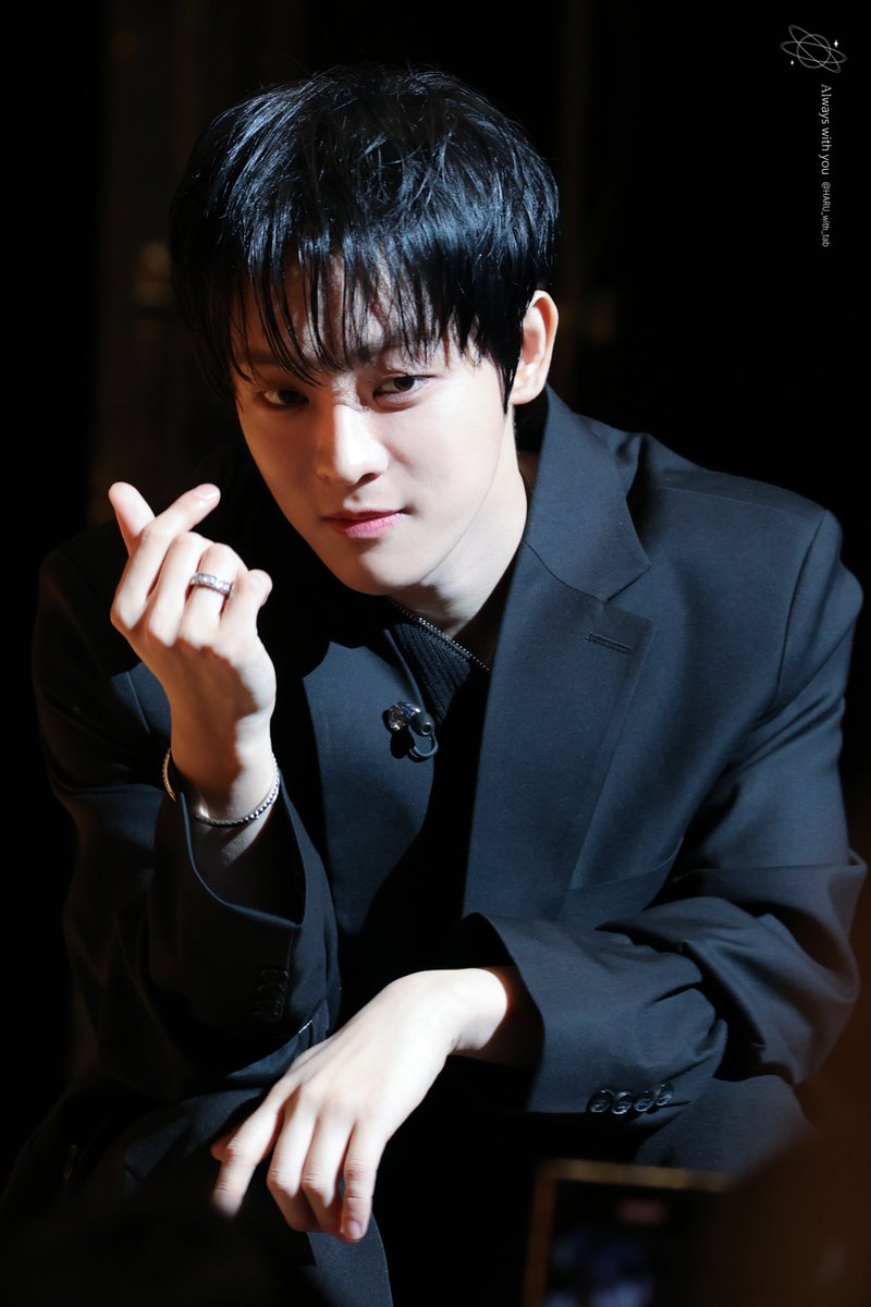 20250308 TAB IN YOU TOKYO  

아.. 너무 잘생겨서
숨참게 돼...

#이태빈 #LEETAEVIN #イテビン