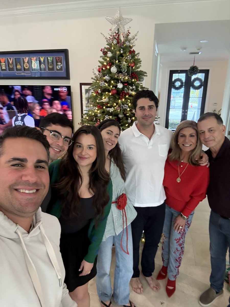 Teresa Rodriguez (@tererodrigueztv) on Twitter photo Happy Birthday my son <a href="/VictorOquendo/">Victor Oquendo</a> -my first born.. the one who with his smile & kindness showed me the beauty of motherhood. May this year bring you love, laughter & all the happiness you desire. Love you ❤️Feliz cumpleaños hijo querido. 🥰 . #birthdayboy #HappyBirthday Happy Birthday my son <a href="/VictorOquendo/">Victor Oquendo</a> -my first born.. the one who with his smile & kindness showed me the beauty of motherhood. May this year bring you love, laughter & all the happiness you desire. Love you ❤️Feliz cumpleaños hijo querido. 🥰 . #birthdayboy #HappyBirthday