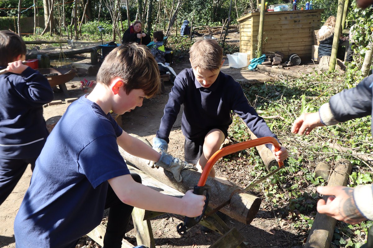 his morning, the sun was shining and Spring was in the air as our Y4 Mandela explorers enjoyed their recent Forest School session.

Children swung, balanced, dug and developed their woodland tool skills. They built supportive structures for vegetables which will soon be planted!