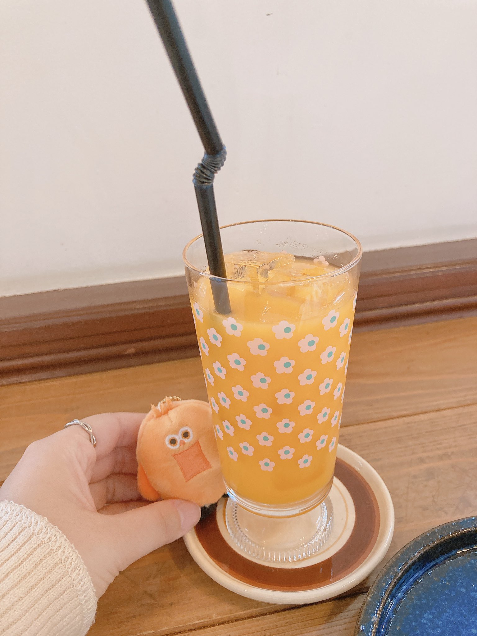 ✾オーダーページ✾しろくまちゃんストローのオレンジジュース