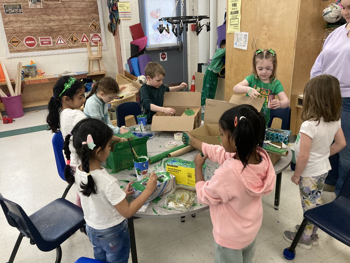 Owls class tweet media