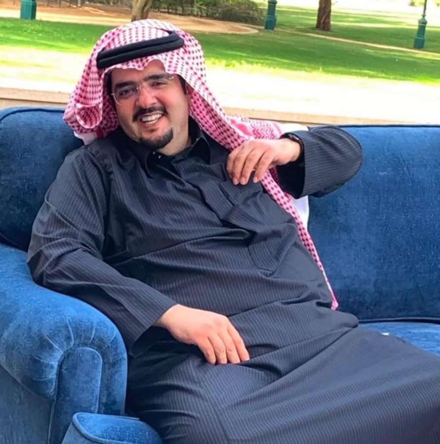 AL_eaysh's tweet photo. ١٨/رمضان 🌙 

#عبدالعزيز_بن_فهد 
#العز_عبدالعزيز 

لا تنسونه بدعوه في ظهر الغيب  لا تدري لعل دعوة أحدكم مستجابه 

اللهم اجعل له في كل خطوه سلامة…
وتقبل منا ومنه صالح العمل…. https://t.co/qJu7uDG5f6