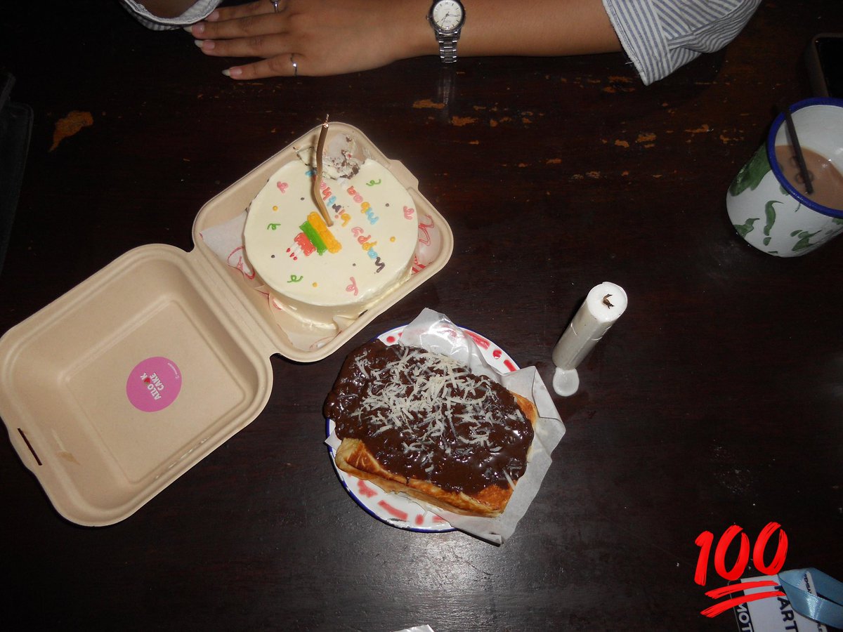 nica 🐈‍⬛ tweet media