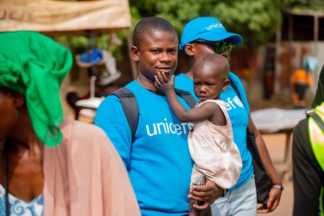 Hello U-Reporter 

Dans le cadre du prochain forum sur la nutrition, nous serons ravis de recueillir ton avis sur tes habitudes nutritionnelles.

Nous attendons tes réponses en commentaire.

Pour participer envoie NUTRI au 1366.