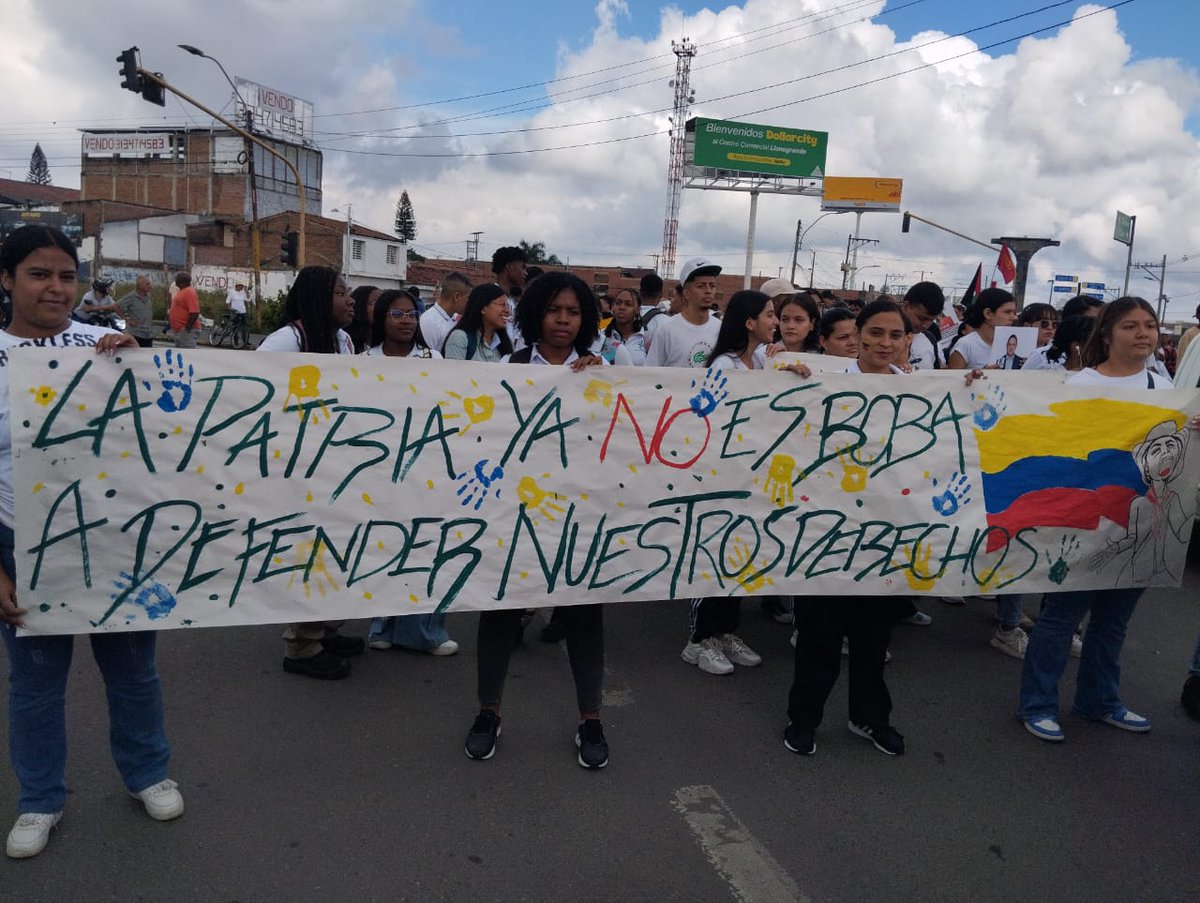 gustavo roldan tweet media