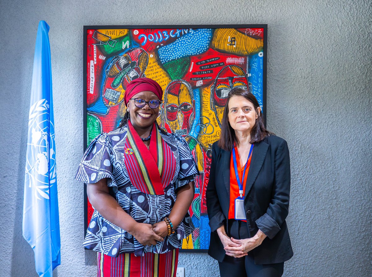 Elsie Attafuah (@elsieattafuah) on Twitter photo .#SDG16 is the foundation upon which transformative development rests. Innovation and digital technologies provide key accelerators towards a just, peaceful and inclusive society.
Hosted the <a href="/ChathamHouse/">Chatham House</a> CEO <a href="/bronwenmaddox/">Bronwen Maddox</a> at the <a href="/UNDP/">UN Development</a> 🇳🇬 Innovation Center were we engaged with .#SDG16 is the foundation upon which transformative development rests. Innovation and digital technologies provide key accelerators towards a just, peaceful and inclusive society.
Hosted the <a href="/ChathamHouse/">Chatham House</a> CEO <a href="/bronwenmaddox/">Bronwen Maddox</a> at the <a href="/UNDP/">UN Development</a> 🇳🇬 Innovation Center were we engaged with