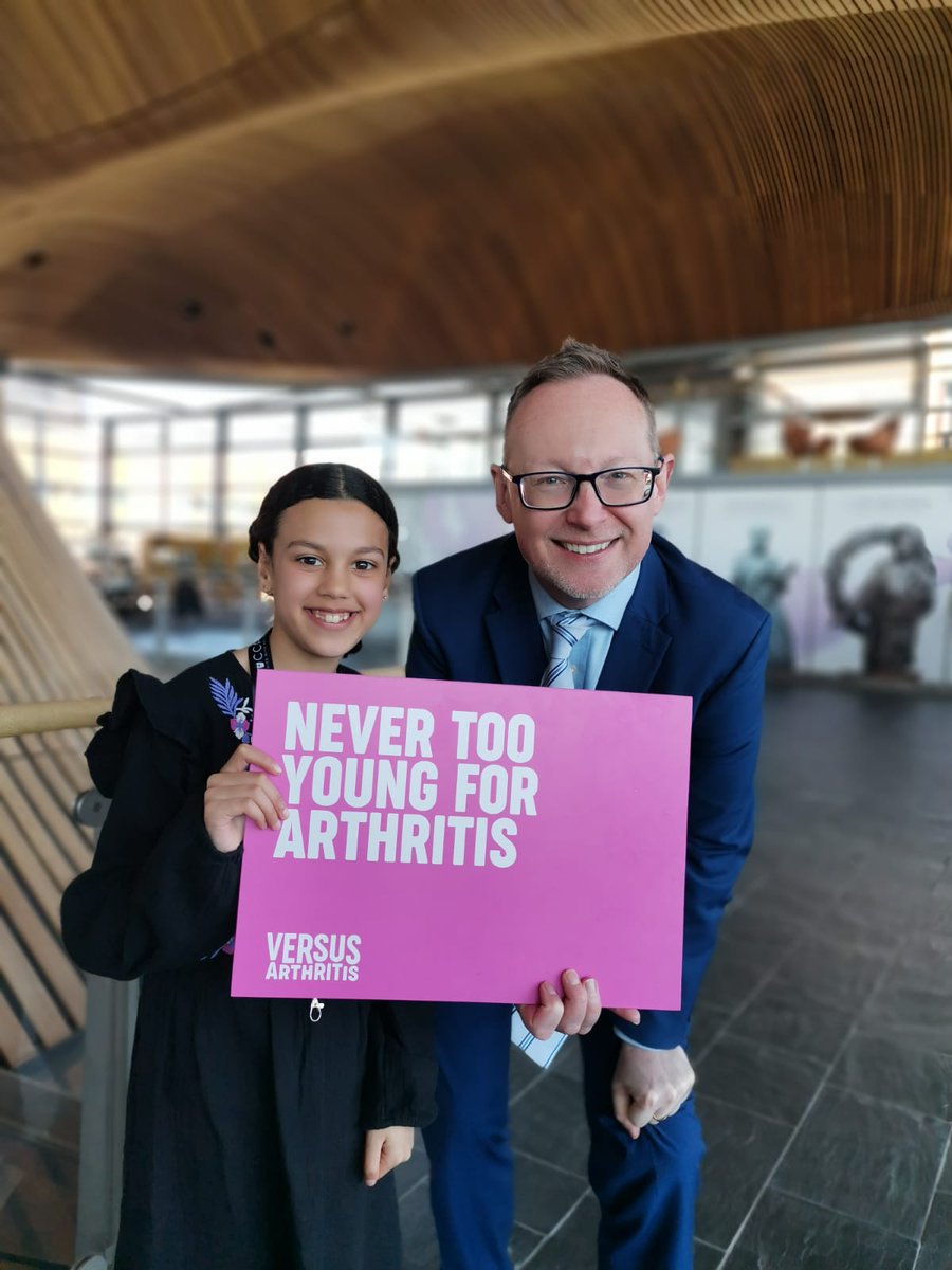 Cymru Versus Arthritis (@cymruvarthritis) on Twitter photo Diolch <a href="/russ_george/">Russell George MS</a> for visiting the <a href="/CymruVArthritis/">Cymru Versus Arthritis</a>
stand at the #Senedd for #WORDDay2025.
Thanks for raising awareness that children can arthritis too. Diolch <a href="/russ_george/">Russell George MS</a> for visiting the <a href="/CymruVArthritis/">Cymru Versus Arthritis</a>
stand at the #Senedd for #WORDDay2025.
Thanks for raising awareness that children can arthritis too.