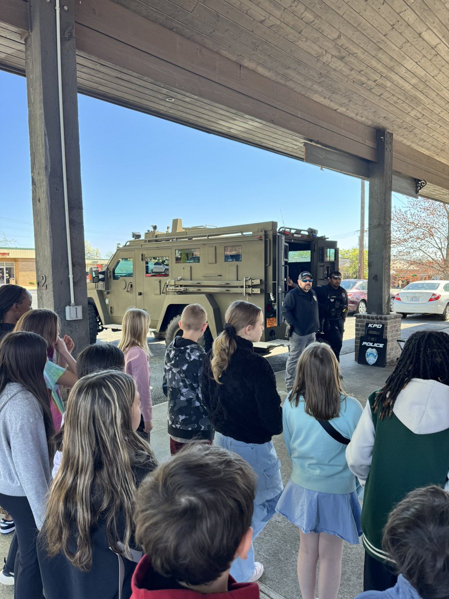 Megan Houston (@mbhouston05) on Twitter photo Student Council Field Trip to see our Kernersville Mayor, Dawn Morgan, along with our local government agencies <a href="/SedgeGardenES/">Sedge Garden Elementary</a> Student Council Field Trip to see our Kernersville Mayor, Dawn Morgan, along with our local government agencies <a href="/SedgeGardenES/">Sedge Garden Elementary</a>
