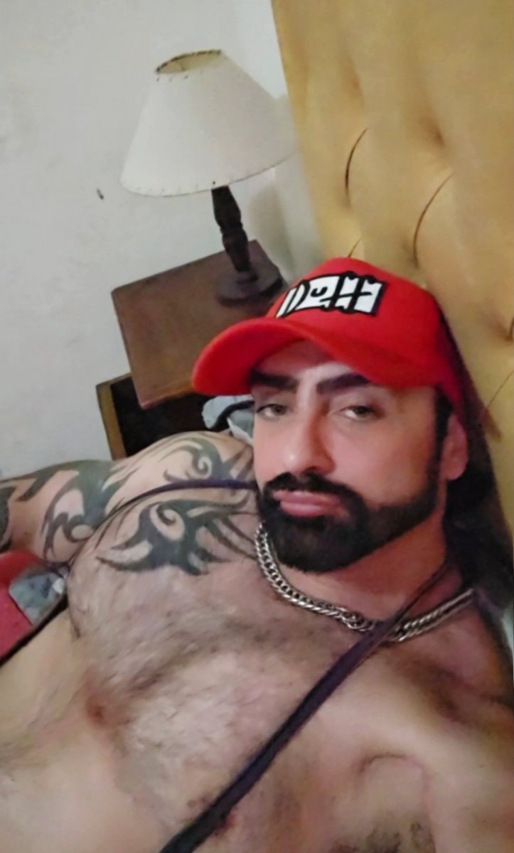 Si te gustan los hombres peludos como yo déjame un comentario  y pine like onlyfans.com/xxl_cordobes
