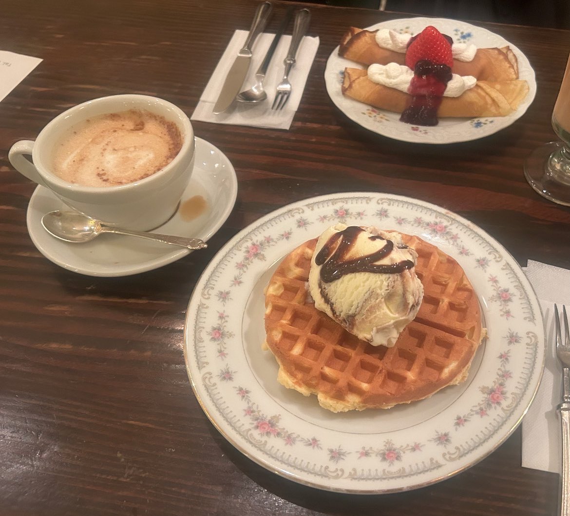 tks_white's tweet photo. #女子大小路ど真ん中 👒
舞台あんまり観にいったことなかったからつよしきっかけですてきなものみれてうれしかったー✨✨
ひさしぶりのつよし、デカかった。 https://t.co/yRAmoQnZZ0
