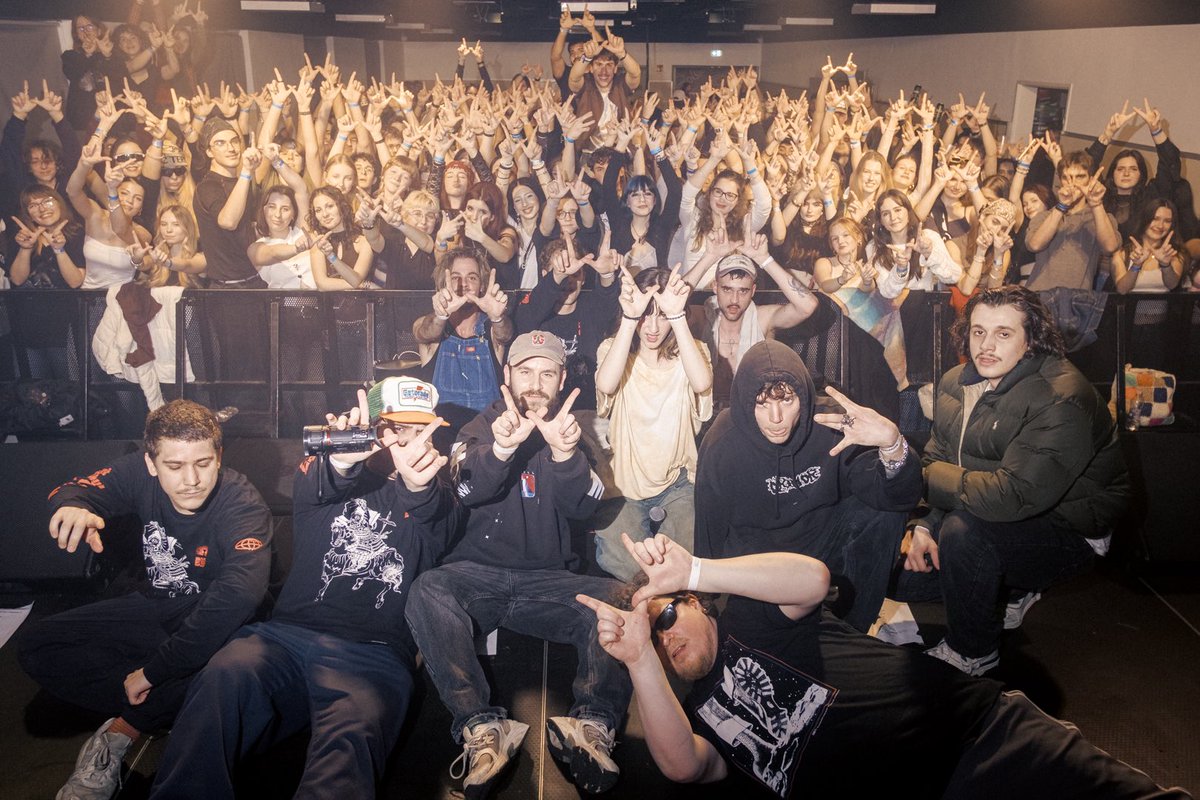 TOP LEVEL SUPPORT ÉS PRECIZIÓS HARCÁSZATI MANA HASZNÁLATOK JELLEMEZTÉK DEBRECENT ÉS GYŐRT AZ ALL GANG POGOK KÖZBEN. MOST PÉNTEK/SZOMBAT = SOPRON/PÉCS HUMANITÁRIUS FELADATOK.

tixa.hu/WAVYONTOUR