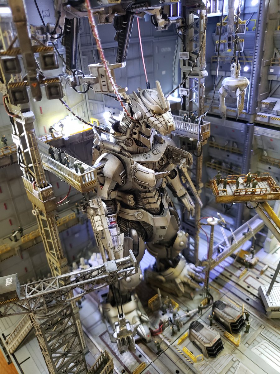 May0556's tweet image. #力作だと思う作品を見せて
そろそろ、これを超える作品を作らなくては「機龍の格納庫の人」としてモデラー人生が終わってしまう…。
(※個人的には和式便所が最高傑作だと思っているのですが、あまり評判が良くないので自粛)