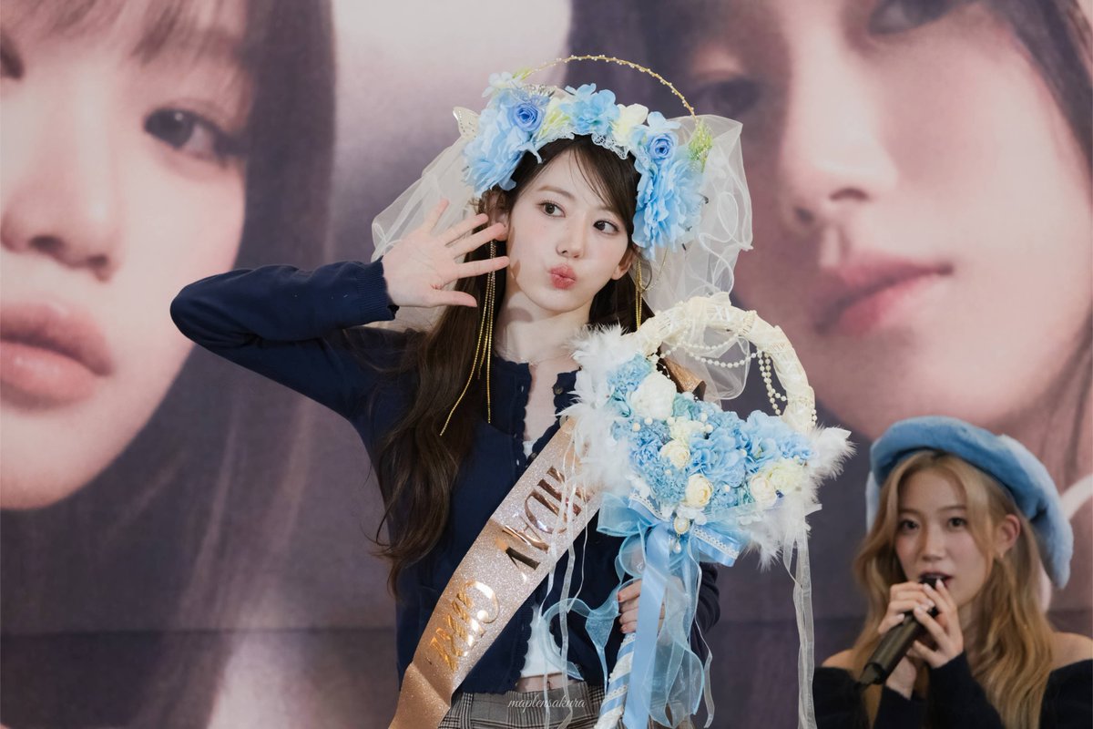 maplensakura's tweet photo. 250316 M2U Fansign

Happy Birthday!

#LE_SSERAFIM #르세라핌 
#SAKURA #사쿠라 #宮脇咲良
#SAKURACelestialBlossom 
#언제나_사쿠라는_피어나 https://t.co/oPBfjbrFce