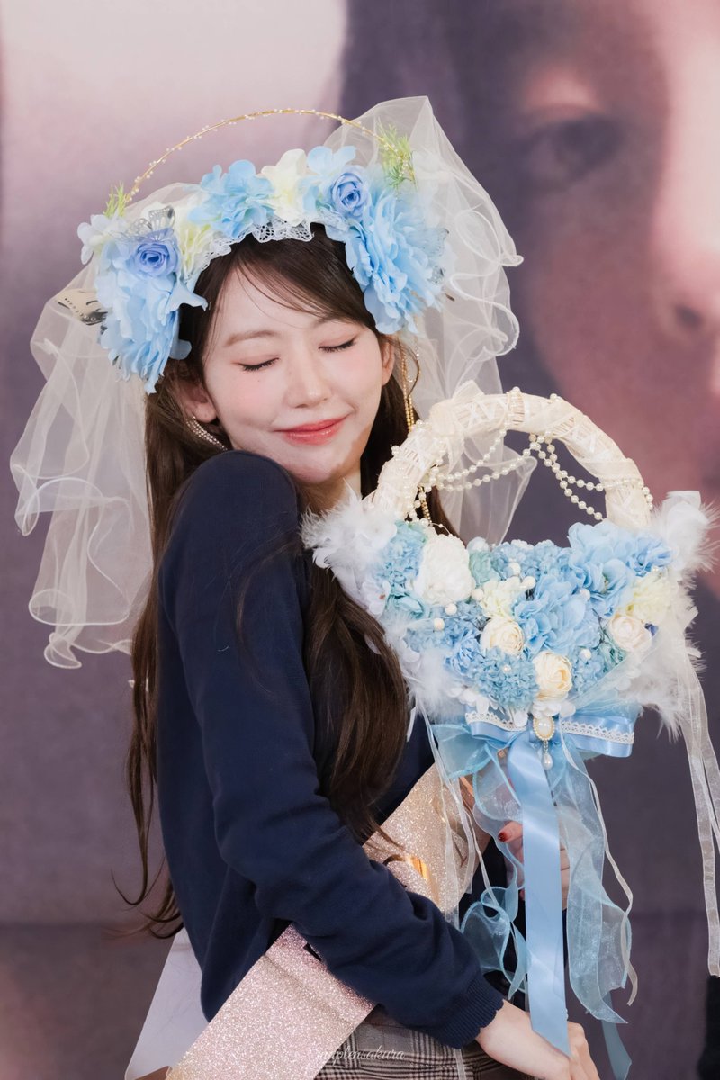 maplensakura's tweet photo. 250316 M2U Fansign

Happy Birthday!

#LE_SSERAFIM #르세라핌 
#SAKURA #사쿠라 #宮脇咲良
#SAKURACelestialBlossom 
#언제나_사쿠라는_피어나 https://t.co/oPBfjbrFce