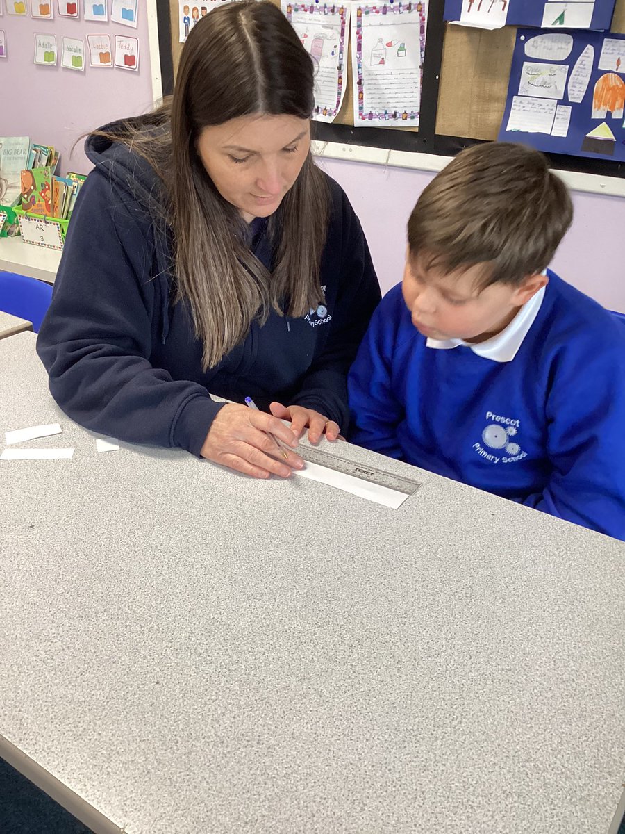 PCPPandas's tweet image. In maths we worked as a team to measure in centimetres and ordered them as a class #pcpmaths