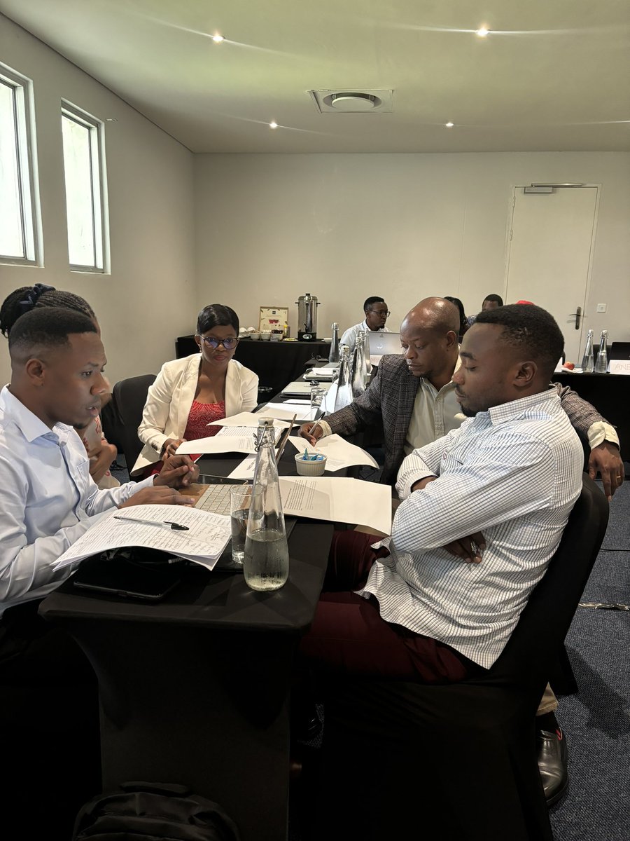ReActAfrica_RAN's tweet photo. ReAct Africa is facilitating a 4-day AMR Communication &amp; Policy Development Workshop hosted by @ASLM_News for 10 Phase II Fleming Fund Fellows from Tanzania. These public health experts are advancing AMR efforts across One Health sectors. #AMR #OneHealth #policy #communication https://t.co/4MWO46kXVj
