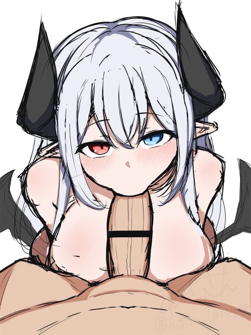 フェラしてくれるミシェルちゃん 