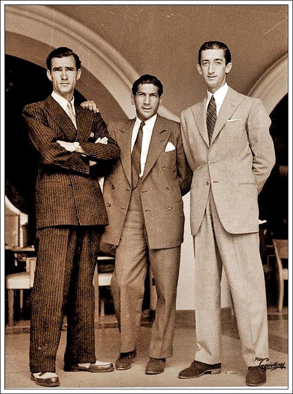 mmontes1967's tweet photo. Encuentra las 7 diferencias... https://t.co/Q6KuWlz5KL