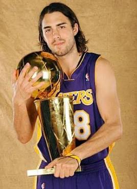 JaredLanders05's tweet photo. Good morning all, just thinking about my favorite nba champion and the greatest jumper in basketballs history. Steph curry before Steph curry… Sasha Vujacic… https://t.co/NVpWOskSQE