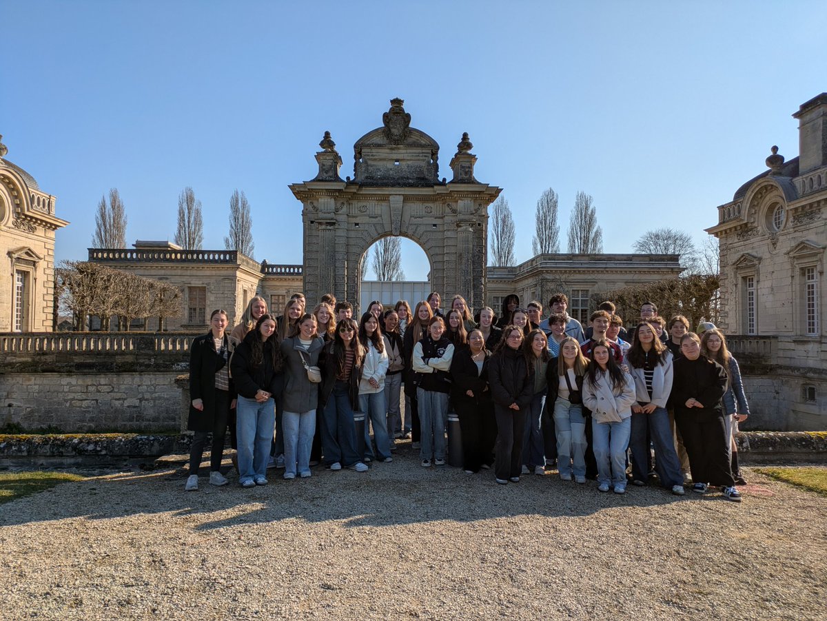 FrExchange's tweet photo. Yesterday, we got to see two French castles, Blérancourt (home to the museum of French-American friendship) and Compiègne (the Imperial Palace of Napoléon I &amp; Napoléon III) https://t.co/8rDRXHetVE