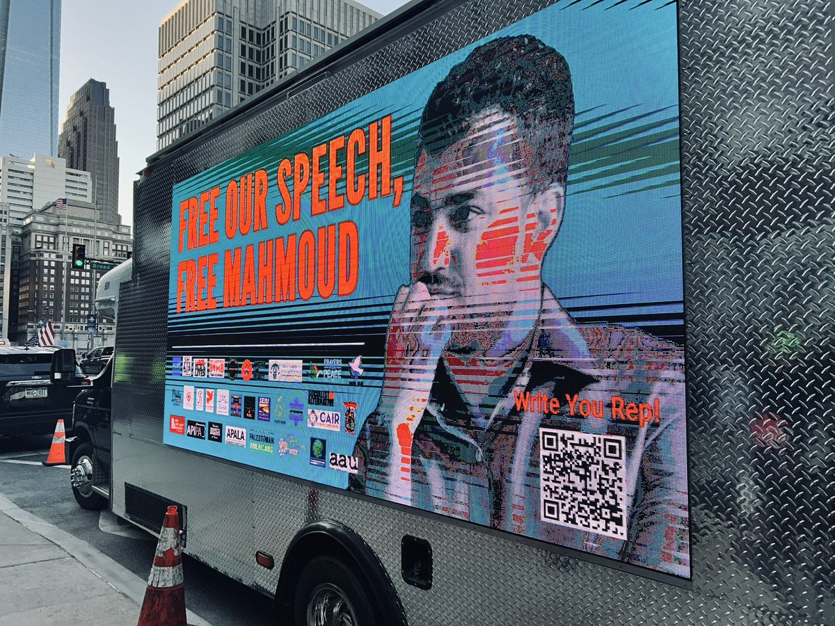WillforPA's tweet image. Proud to stand with neighbors, activists and electeds yesterday to defend freedom of speech and dissent and to demand the release of Mahmoud Khalil and others unjustly detained and/or deported during these first weeks of the 2nd Trump administration.
📸 @Seth4ThePeople