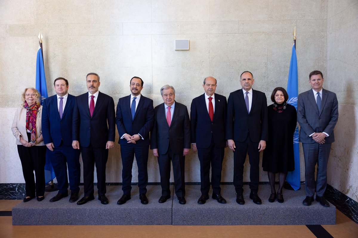 Bakanımız <a href="/HakanFidan/">Hakan Fidan</a>, Birleşmiş Milletler Genel Sekreteri’nin evsahipliğinde Cenevre’de düzenlenen Kıbrıs konulu genişletilmiş formatlı gayriresmi toplantıya katıldı.