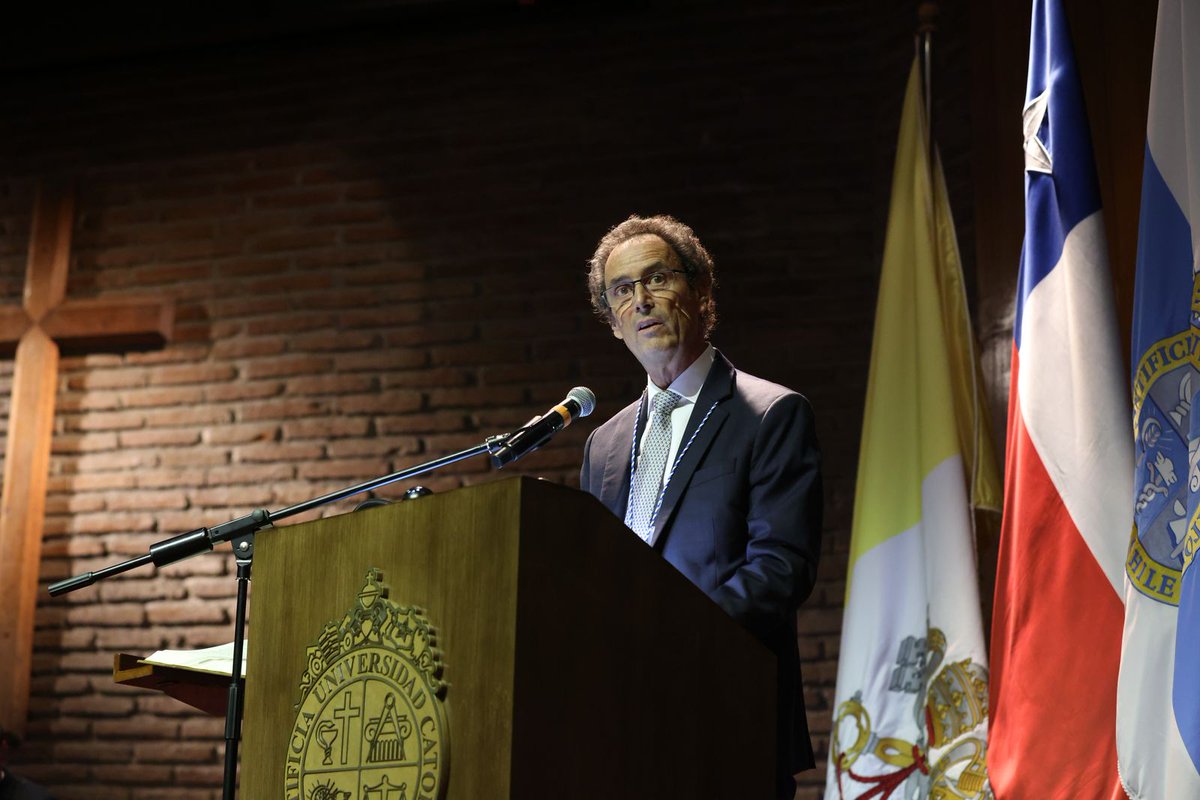 Universidad Católica tweet media