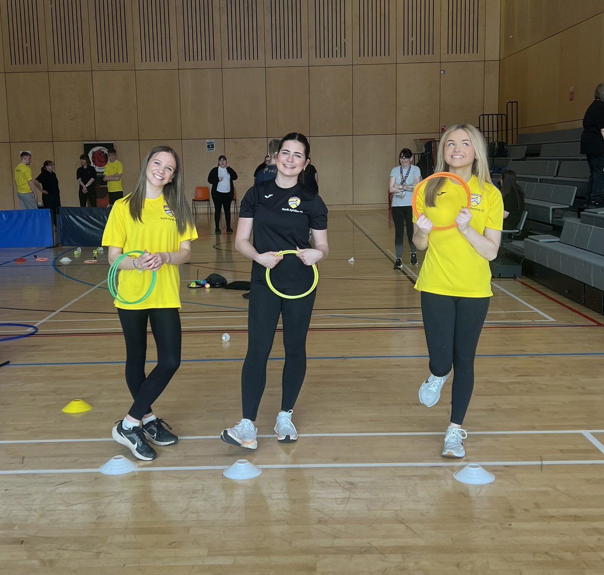 NAathleticsclub's tweet photo. We had the best fun coaching at the @NAActiveSchools ASN festival!  Thanks to our terrific leaders and coaches. Thank you AS for having us at such a fun and busy event ☺️💜🖤💛 #NAACdevelopment #NAACinclusion @SALinclusion @NA_ASCPO https://t.co/s35xU0QKx6