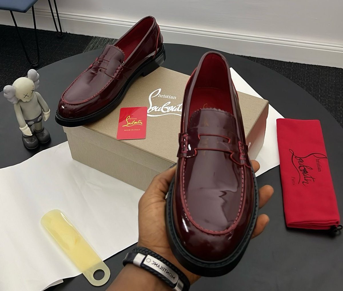 ChiwearsStore's tweet image. *Let’s Go Corporate 🤤💯 🔥…* #Color1

*#NotTheRegular* 

CHRISTIAN LOUBOUTINE - SHOE

Size: 40-46

Comes with complete packaging…
