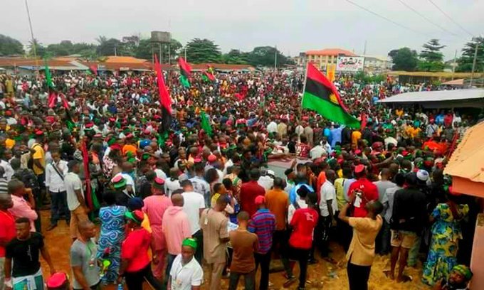 goodman_uz74547's tweet photo. After this generation of Biafrans, this GIFT from HEAVEN, this IPOB that i lead, humanity will yearn for more, but there will be nothing like us again~Mazi Nnamdi Kanu

"Agitating for BIAFRA is our Right" 

#FreeMaziNnamdiKanuNow 

#FreeBiafraNow #ReferendumNow https://t.co/Qdw22QHzBk