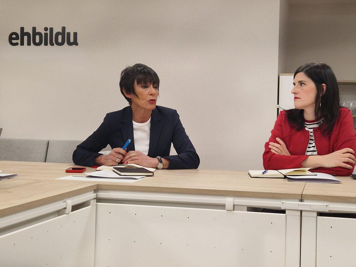 ehbildugipuzkoa's tweet photo. Gipuzkoako Idazkaritza hautatu berriak lehen bilera egin du gaur. 

III. Konferentzia Munizipalistaren atarian batzartu da lehen aldiz. Gipuzkoa abangoardian jartzeko eta oro har Euskal Herriak dituen erronkei erantzuteko lanerako prest

#Zutunik https://t.co/zO7G5ig5b6