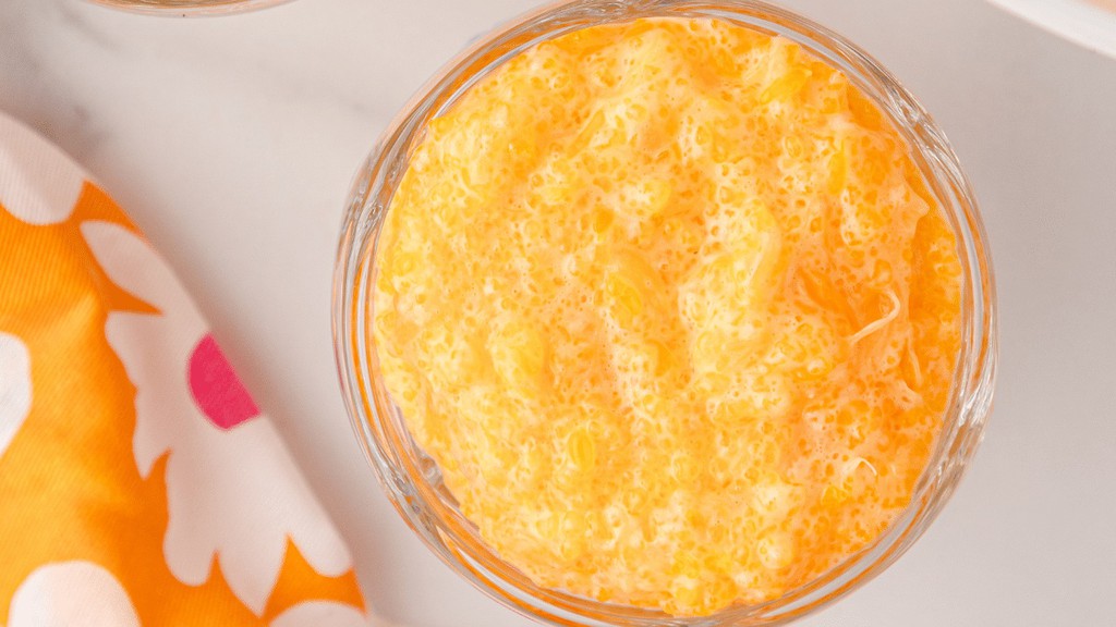 TaraGerner's tweet image. This classic pineapple orange fluff salad is made with juicy mandarin oranges, crushed pineapple, orange jello, instant vanilla pudding, and Cool Whip but no cottage cheese.

Read more 👉 lttr.ai/AbdIS

#fluff #jello #jellosalad