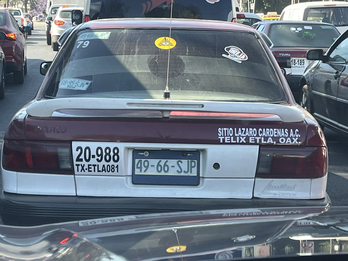 Bloqueos Oaxaca (@bloqueos_oaxaca) on Twitter photo Oye <a href="/SEMOVI_GobOax/">Secretaría de Movilidad</a> este taxi oculta parte de sus placas. ¿Es legal eso? #Oaxaca Oye <a href="/SEMOVI_GobOax/">Secretaría de Movilidad</a> este taxi oculta parte de sus placas. ¿Es legal eso? #Oaxaca