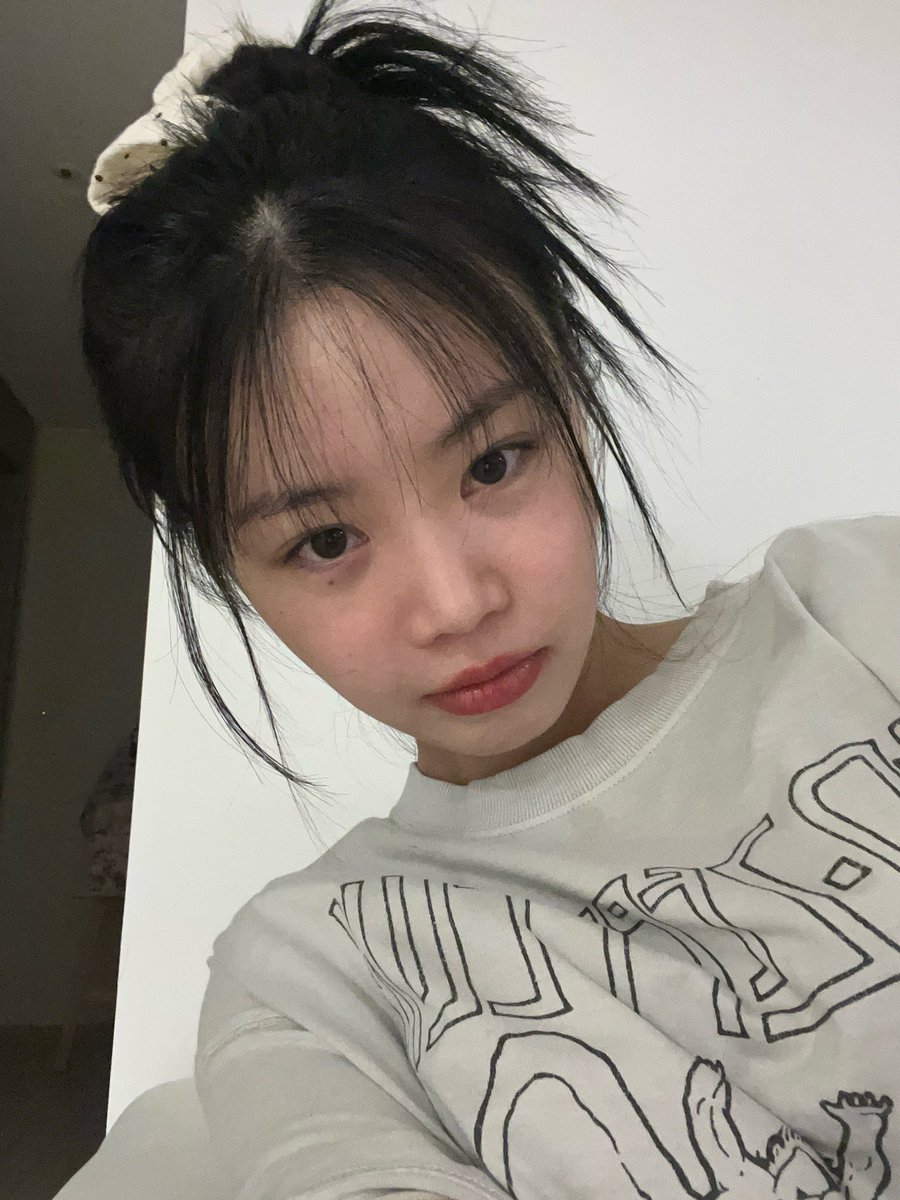 teamsoojinph's tweet photo. [💌 #SOOJIN FROMM] 031825

#수진 @BRD_SOOJIN https://t.co/yweVD6FA8P