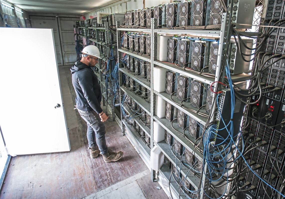 DocumentingBTC's tweet photo. Bitcoin mining company Bitfarms buys Stronghold Digital for more than $110 million, making it the largest public-to-public acquisition in Bitcoin industry history. https://t.co/EAINXm3kFj