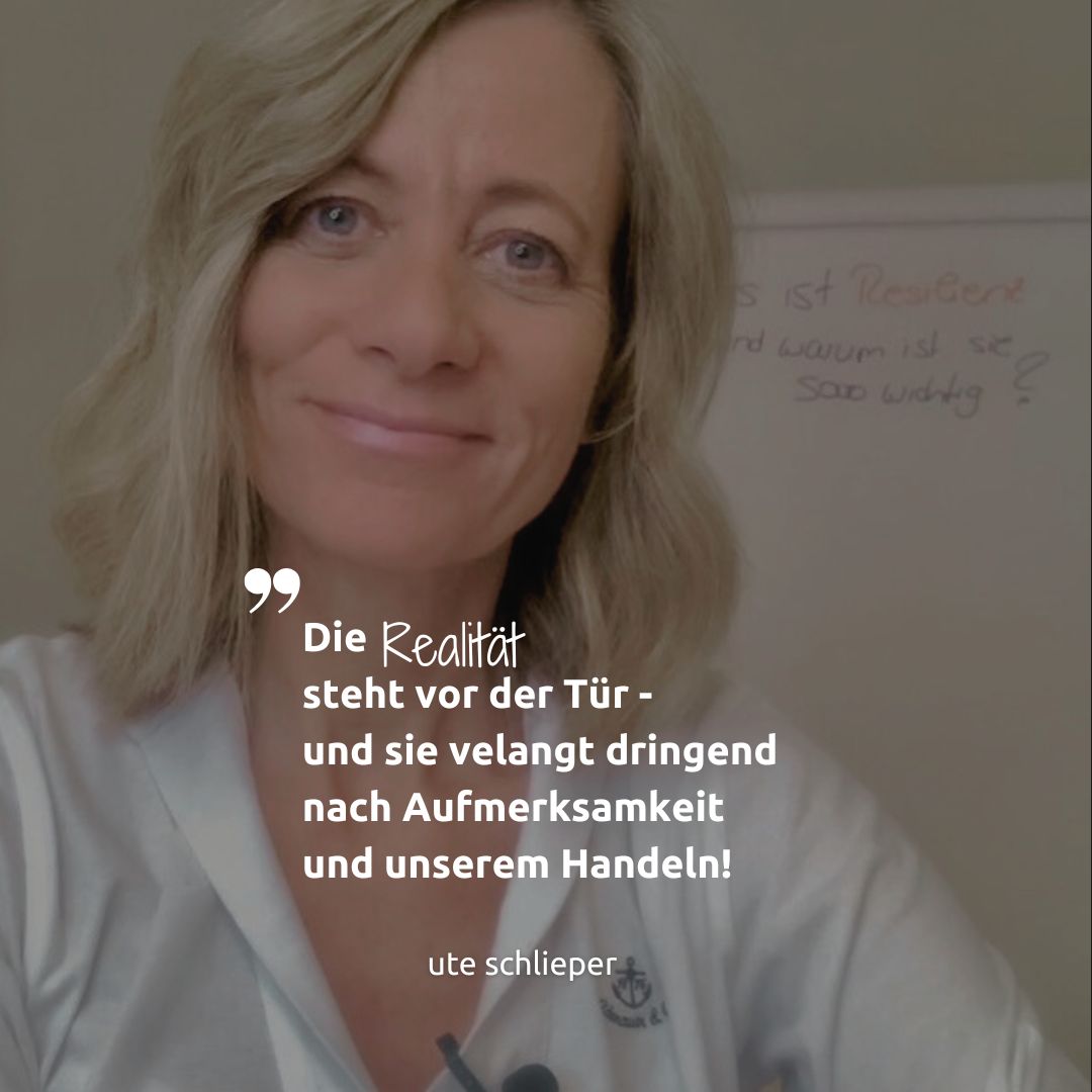 Liebe Deutsche, lasst uns der bitteren Wahrheit ins Auge blicken. Während wir uns in endlosen Debatten über #Klimaneutralität bis 2045 verstricken, schmieden unsere Politiker Pläne, die weit über die einfache Zerstörung unseres Landes hinausgehen. Es geht nicht nur um Enteignung